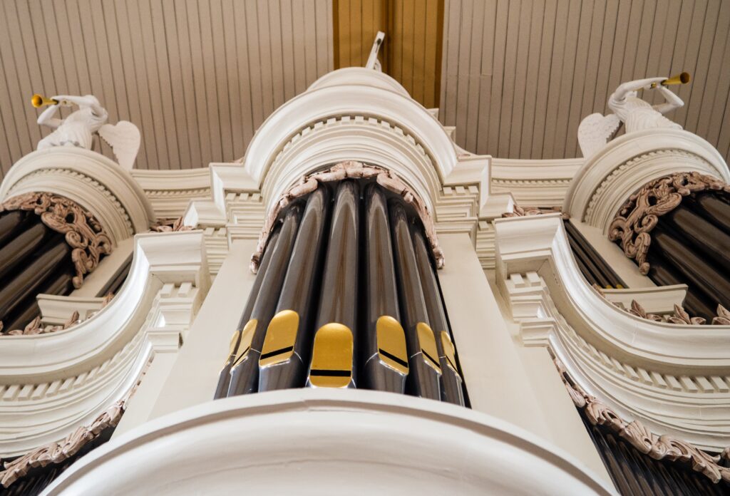 Король инструментов – орган: история и устройство